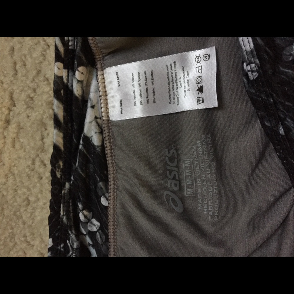 ASICS shorts - Picture 6 of 6